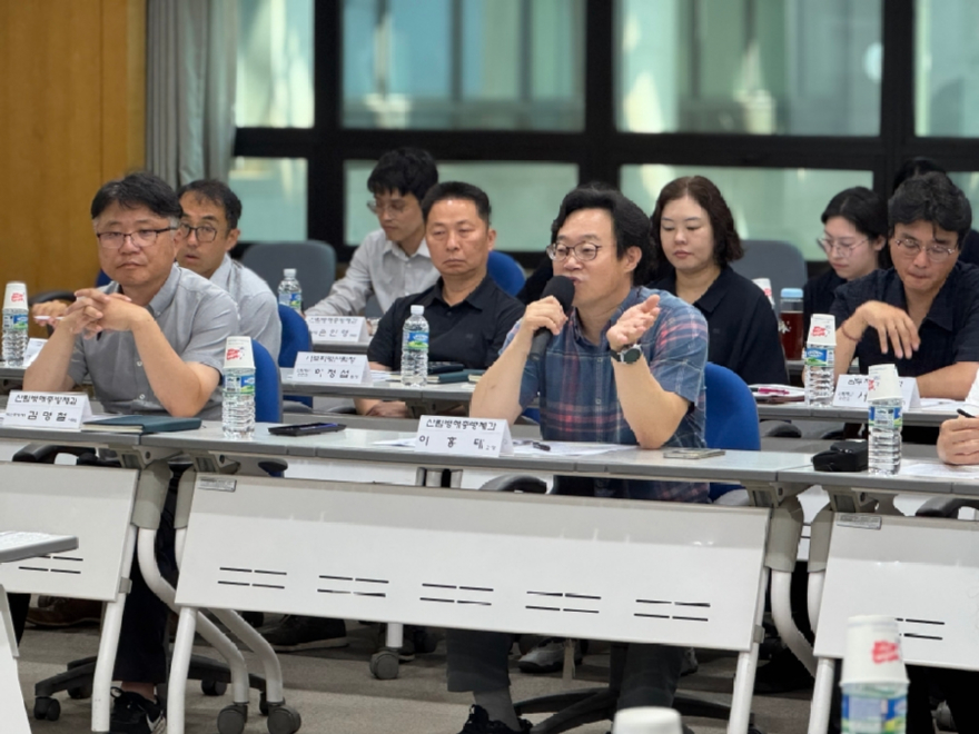 사진3.산림청은 30일 정부대전청사에서 고속도로 주변 소나무를 재선충병으로부터 보호하고 피해목을 신속하게 제거하기 위해 한국도로공사와 업무협의회를 개최했다.jpg