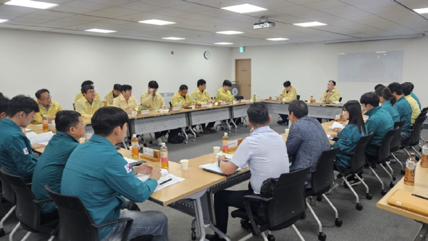 사진3.산림청은 30일 산사태 재난 대비 추진 상황을 확인하기 위한 관계기관 점검회의를 개최했다.jpg