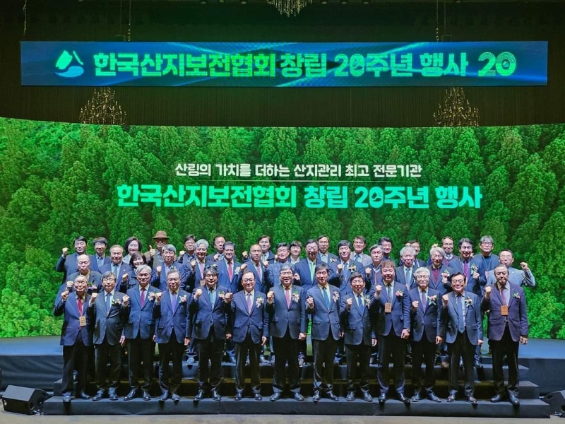 수정 1.jpg 수정 1.jpg